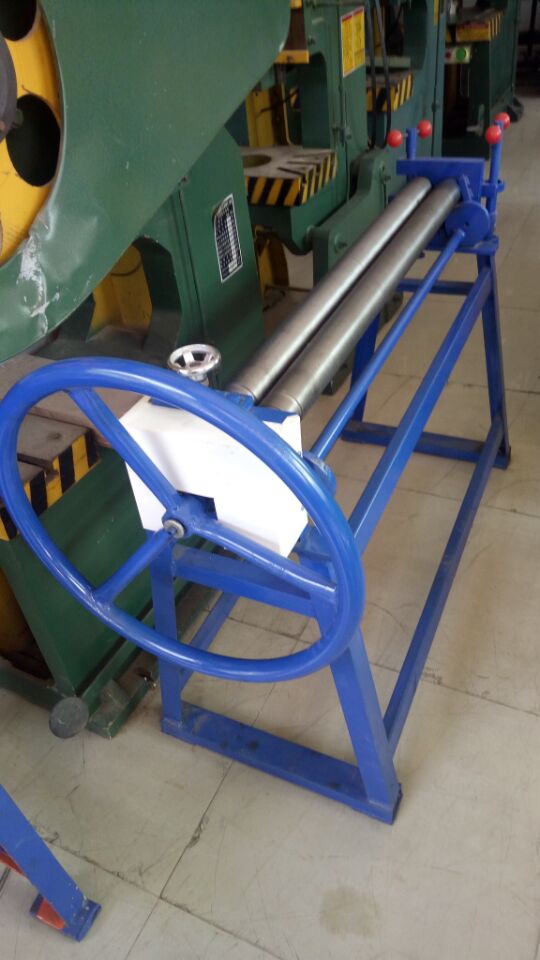 手轮式铁皮卷筒机东莞小型卷筒机